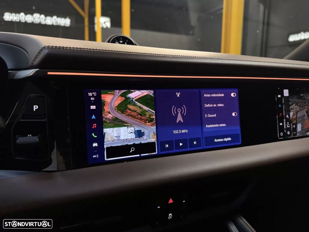 Porsche Macan Electric 4 - 19