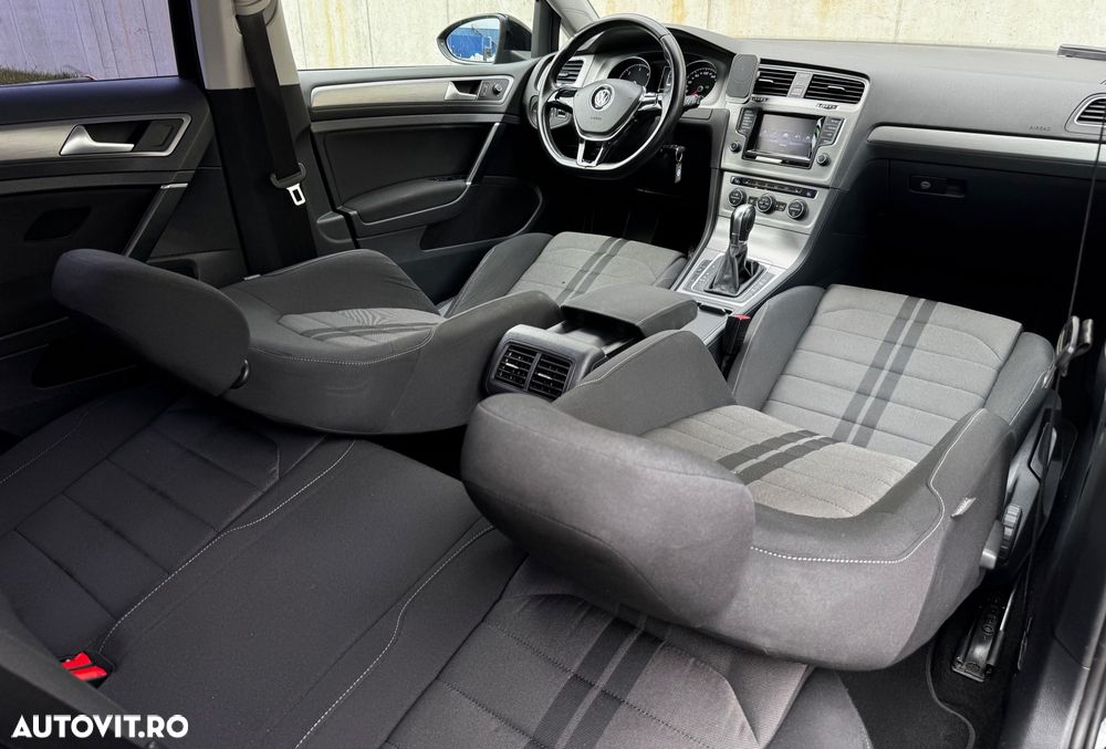 Volkswagen Golf - 16