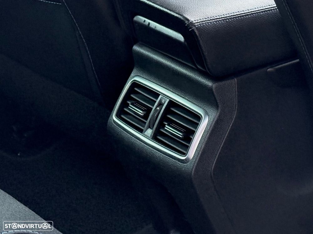 Renault Mégane Sport Tourer 1.5 dCi GT Line J18 - 8