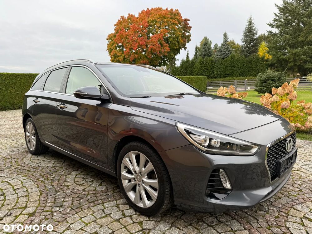 Hyundai i30 1.6 CRDi BlueDrive Premium DCT - 2