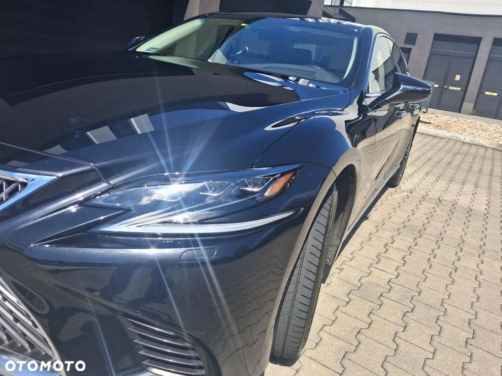 Lexus LS 500 Prestige AWD - 3