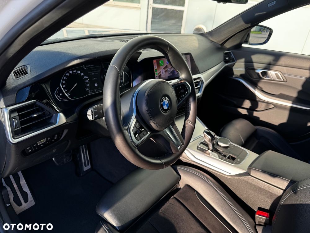 BMW Seria 3 318i M Sport - 18