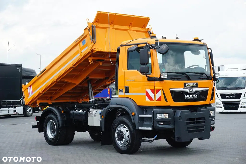 MAN TGM / 18.250 / E 6 / 4 X 4 / WYWROTKA 3 STRONNA / ŁAD. 10 060 KG / JAK NOWY - 10