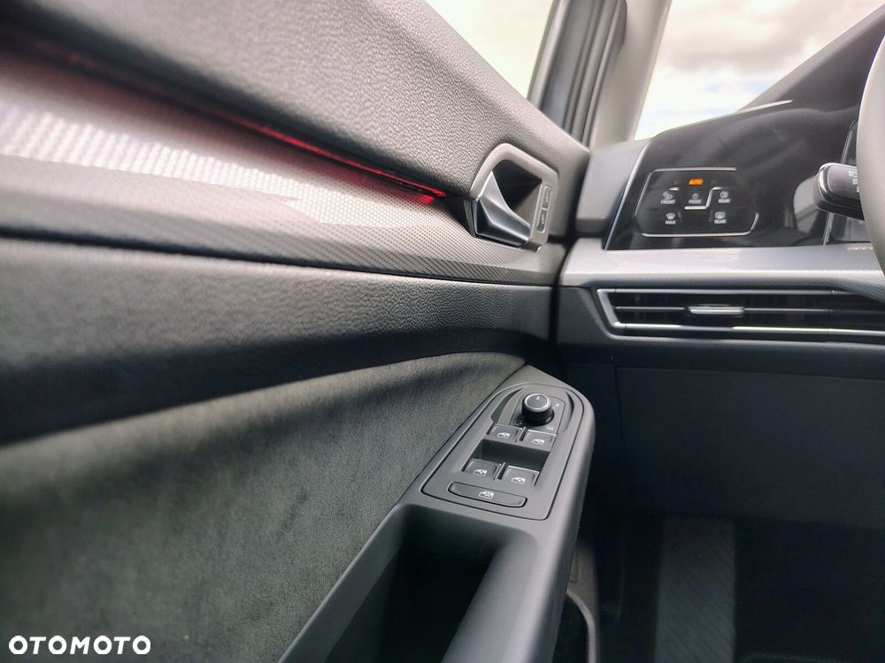 Volkswagen Golf Variant - 16
