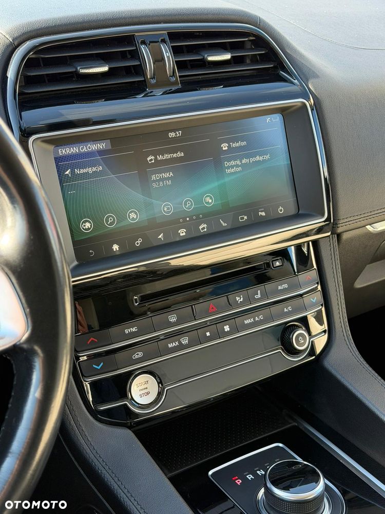 Jaguar F-Pace 2.0 i4D AWD Prestige - 17