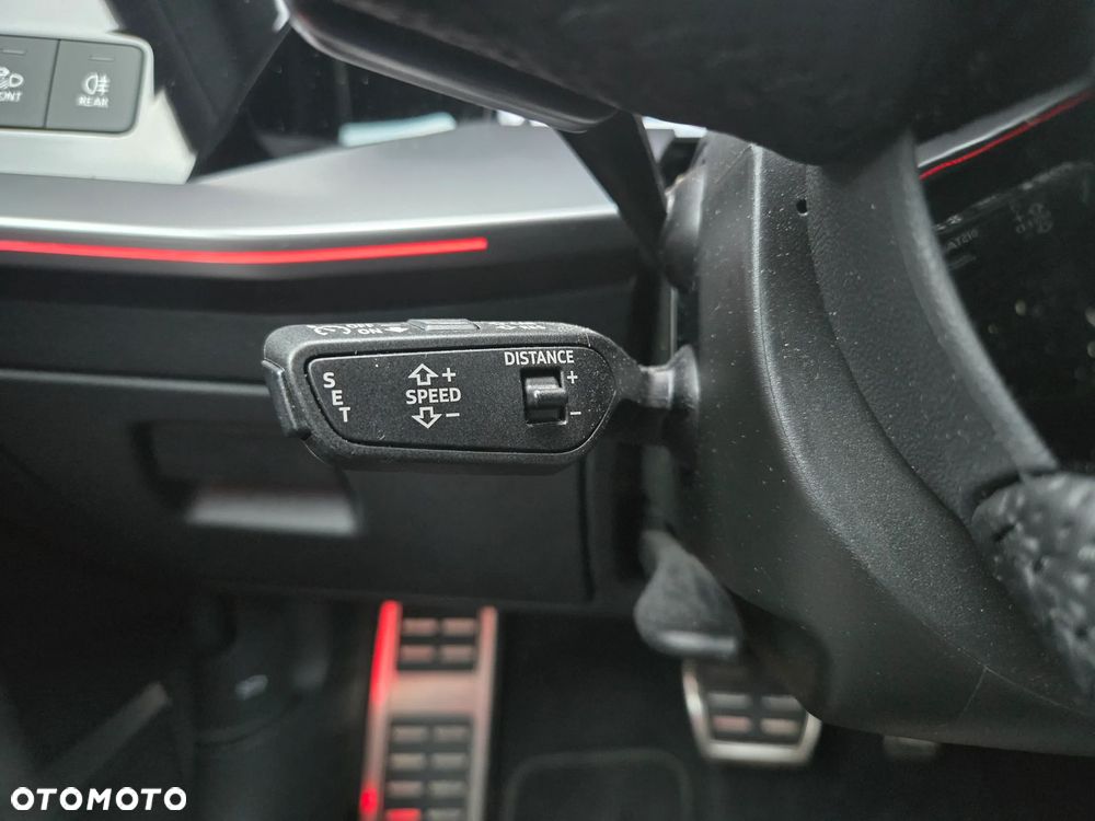 Audi RS3 Limousine - 24