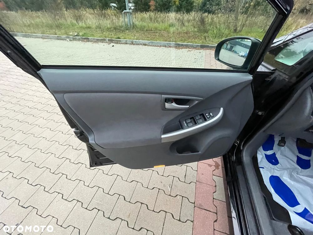 Toyota Prius (Hybrid) Comfort - 19