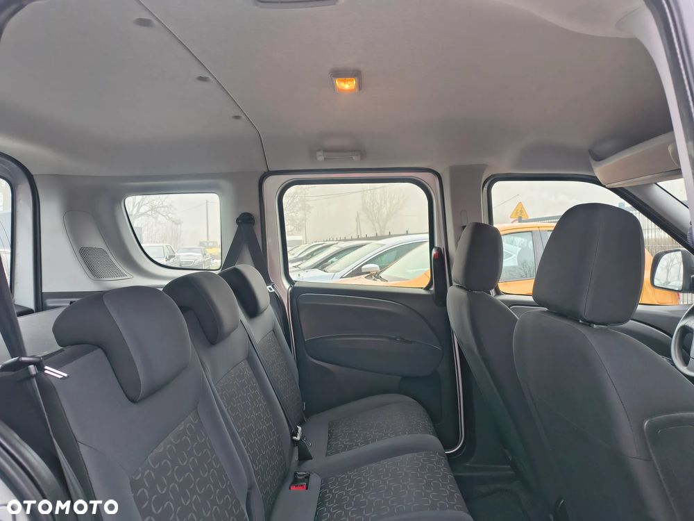 Fiat Doblo 1.6 16V Multijet Emotion - 20