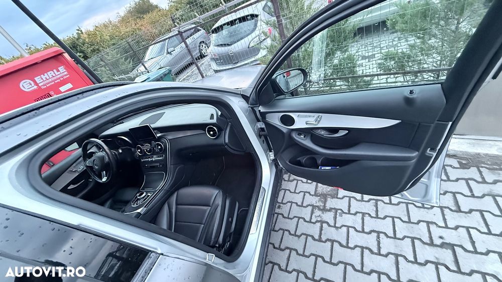 Mercedes-Benz GLC 300 4MATIC - 20