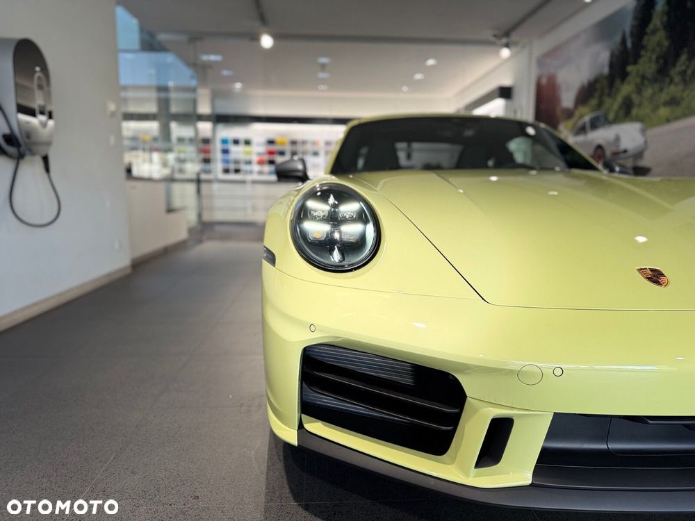 Porsche 911 - 4