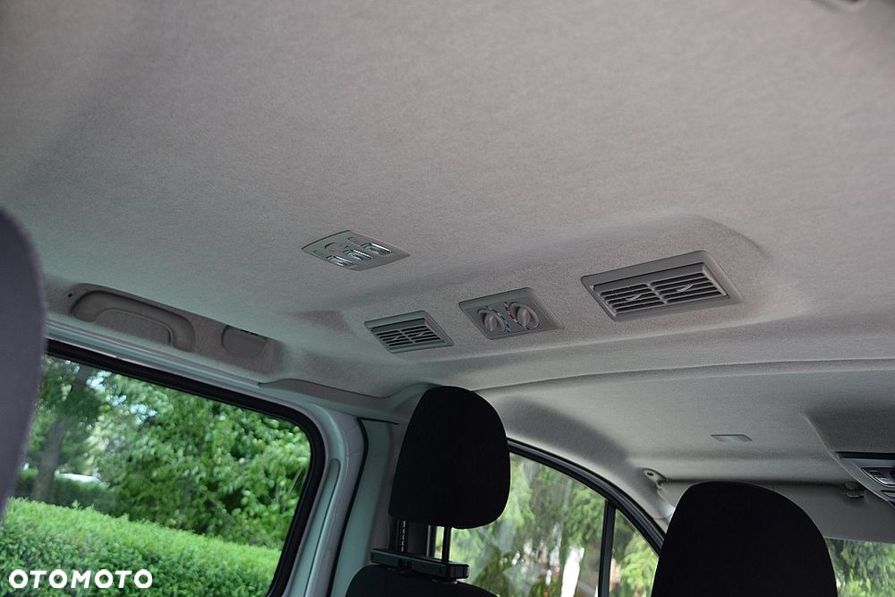 Renault Trafic - 12