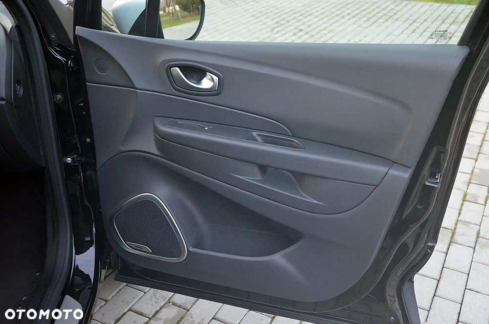 Renault Captur (ENERGY) TCe 90 BOSE EDITION - 26