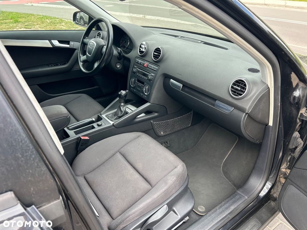Audi A3 Sportback 1.6 Ambition - 10