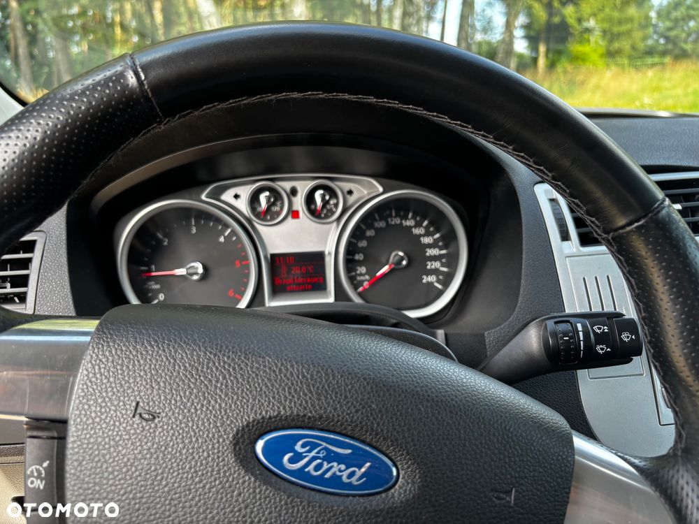 Ford Kuga 2.0 TDCi Titanium - 9