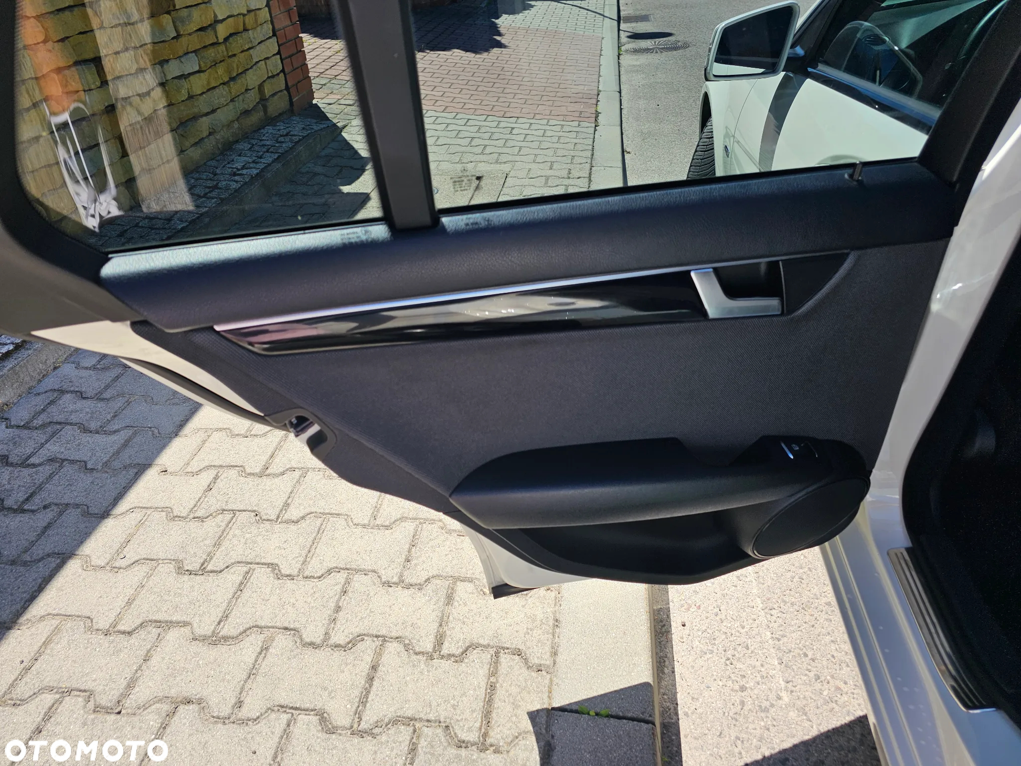 Mercedes-Benz Klasa C 180 T CDI DPF (BlueEFFICIENCY) - 17