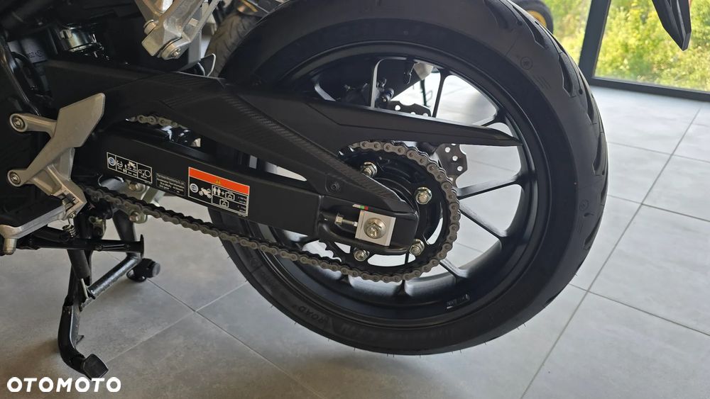 Honda CB - 9