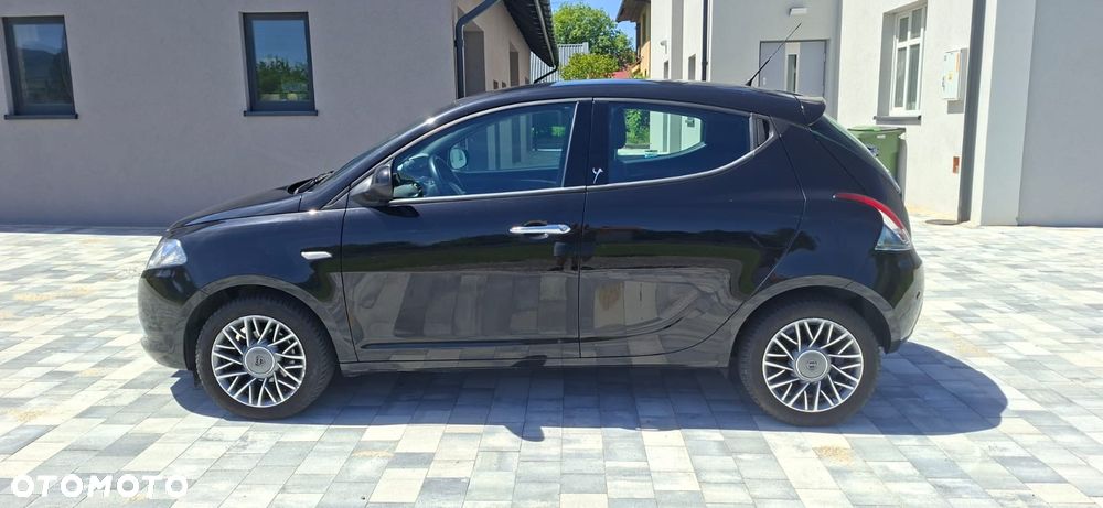 Lancia Ypsilon Y 1.2 8v Silver - 6