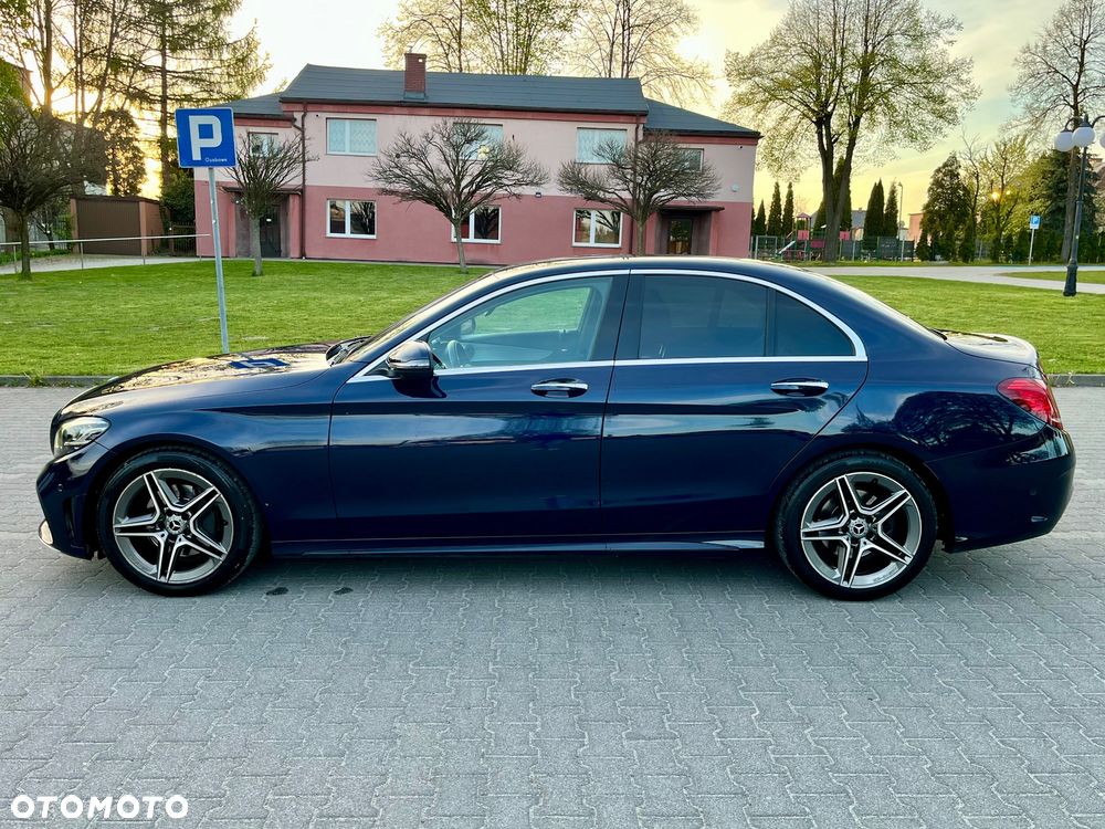 Mercedes-Benz Klasa C 160 9G-TRONIC AMG Line - 27
