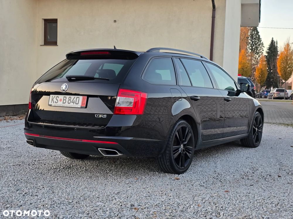 Skoda Octavia 2.0 TDI DSG RS - 13