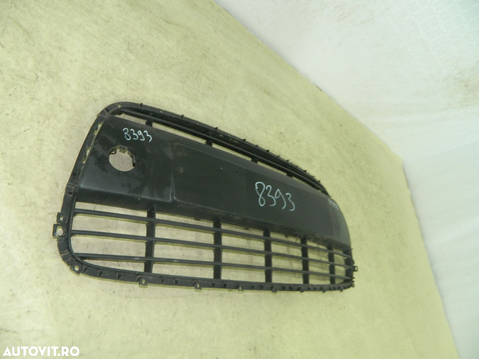 Grila centrala bara fata, Hyundai I30, 10-12 , 86522-0X000 - 7