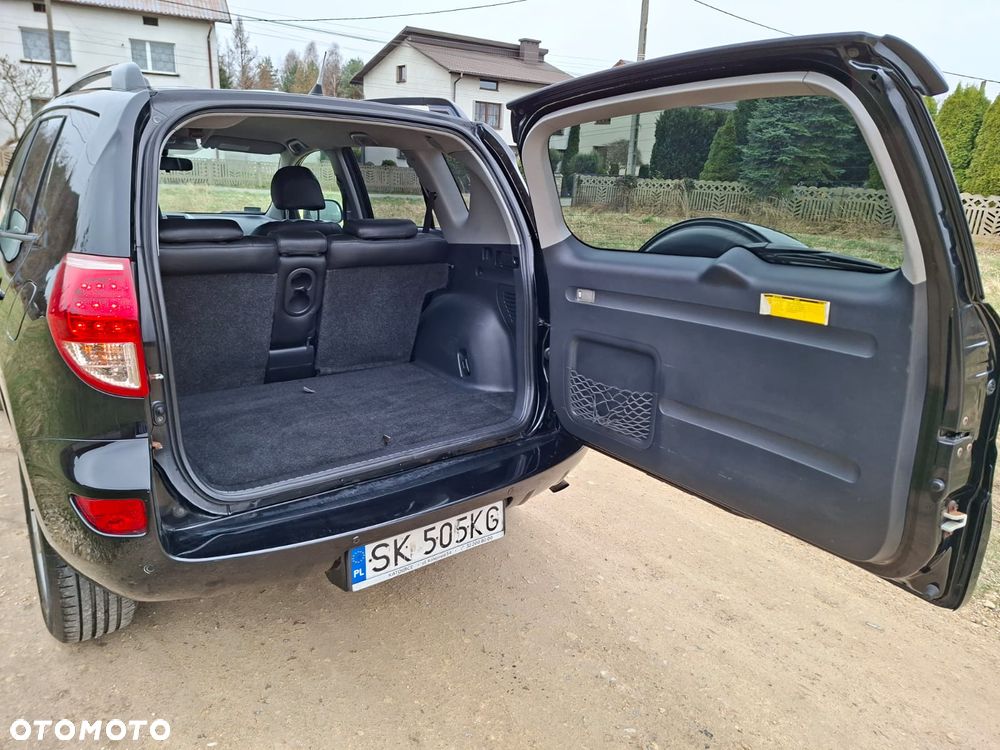 Toyota RAV4 2.2 D-4D Premium - 7