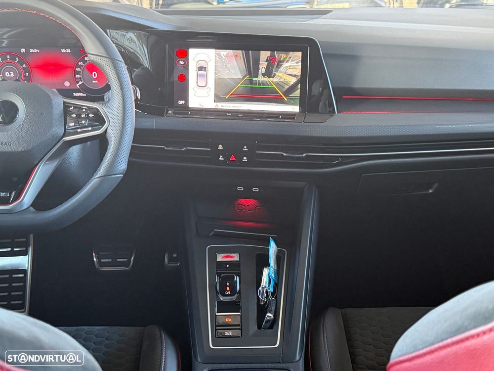 VW Golf 2.0 TSI GTI Clubsport 45 Years DSG - 36