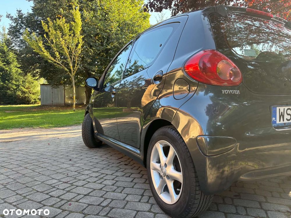 Toyota Aygo - 12