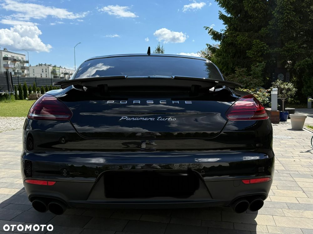 Porsche Panamera Turbo - 6