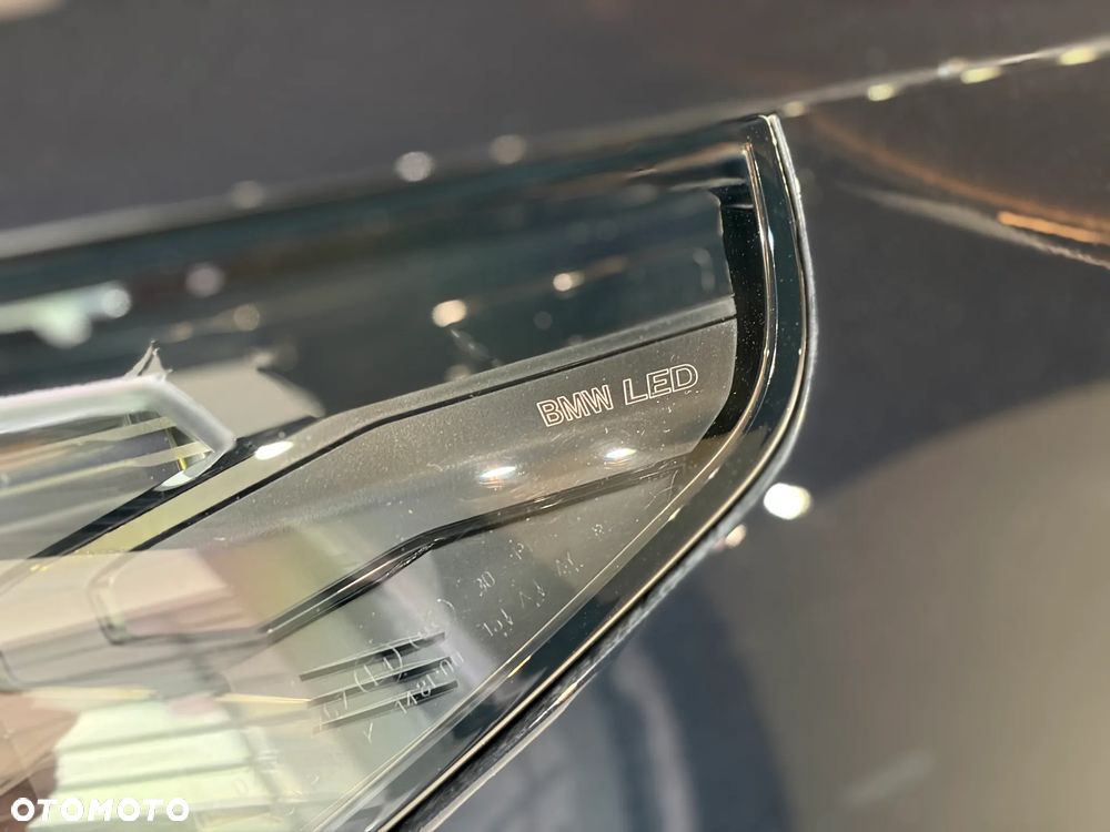 BMW Seria 5 520d xDrive mHEV M Sport - 11