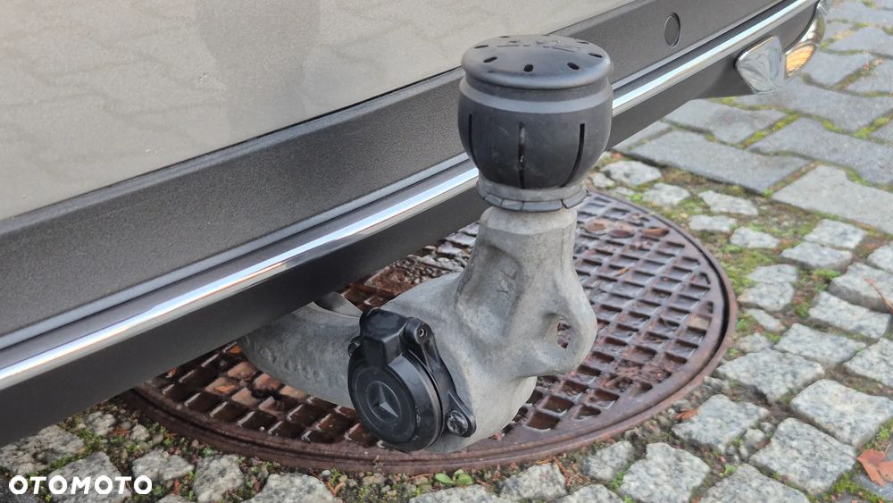 Mercedes-Benz Klasa C 300 d T 9G-TRONIC Avantgarde - 24