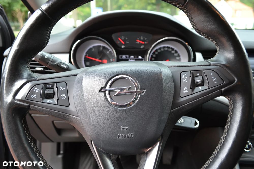Opel Astra 1.6 CDTI Elite S&S - 12