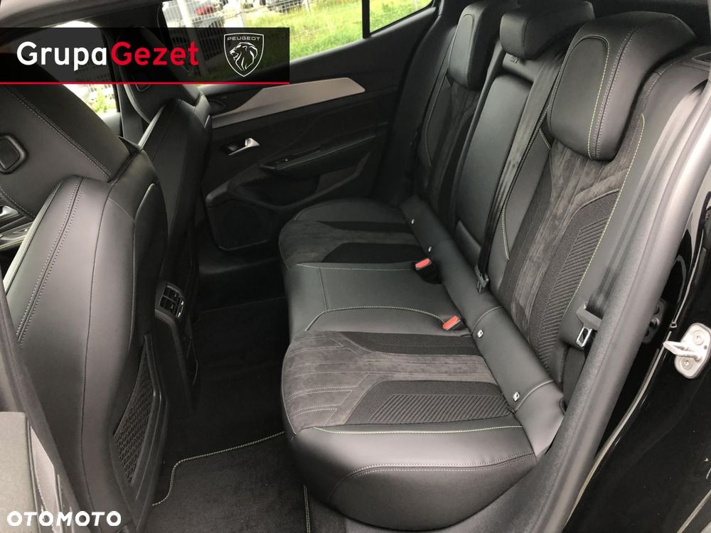 Peugeot 408 - 9