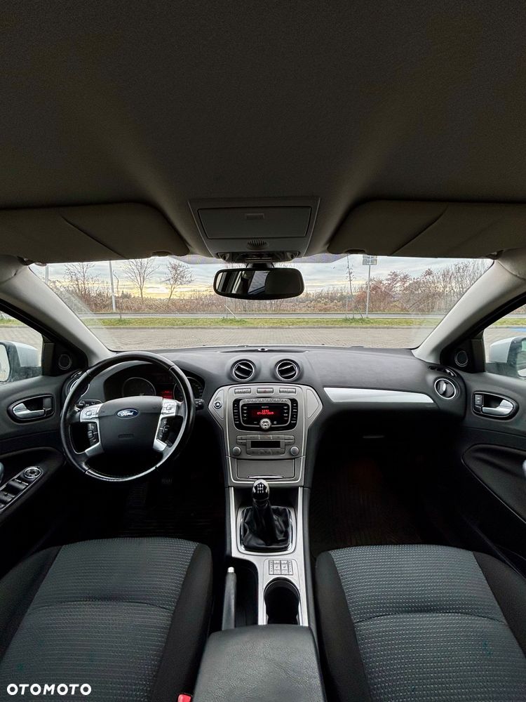 Ford Mondeo 2.0 Viva Titanium - 16