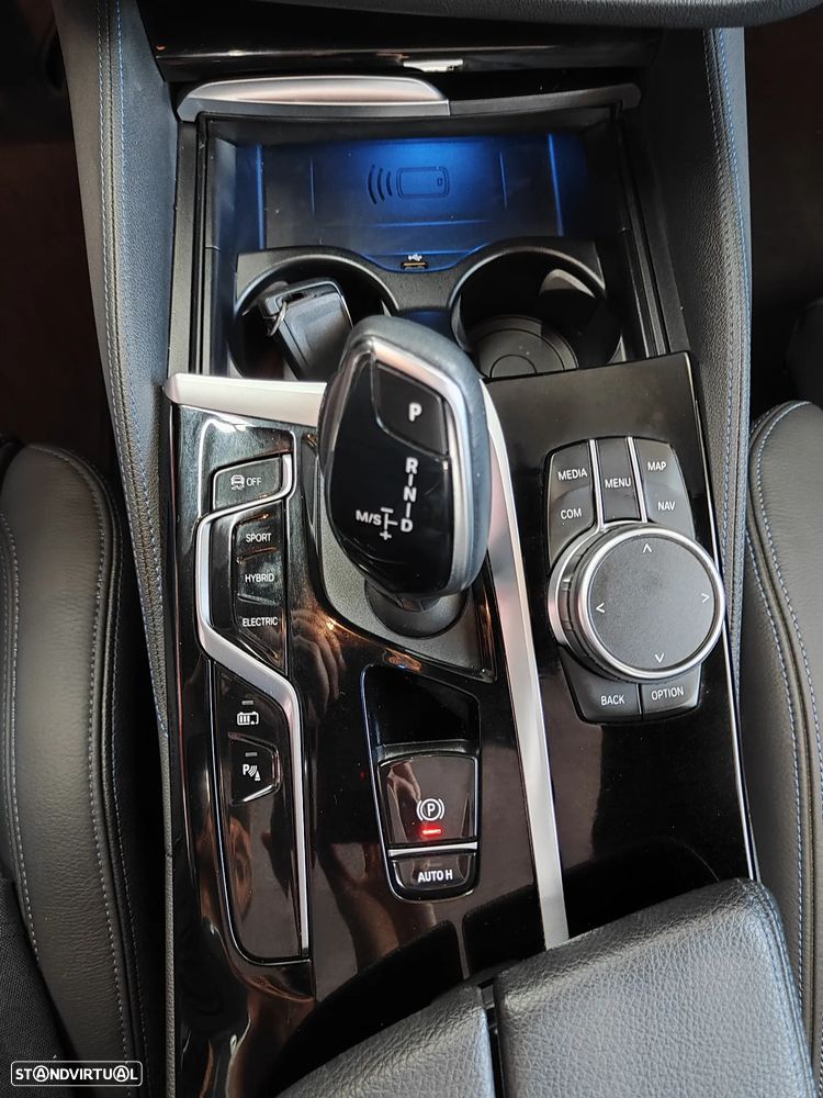 BMW 530 e Pack 50 anos M - 44