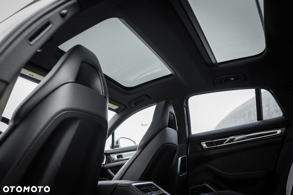 Porsche Panamera 4S - 15