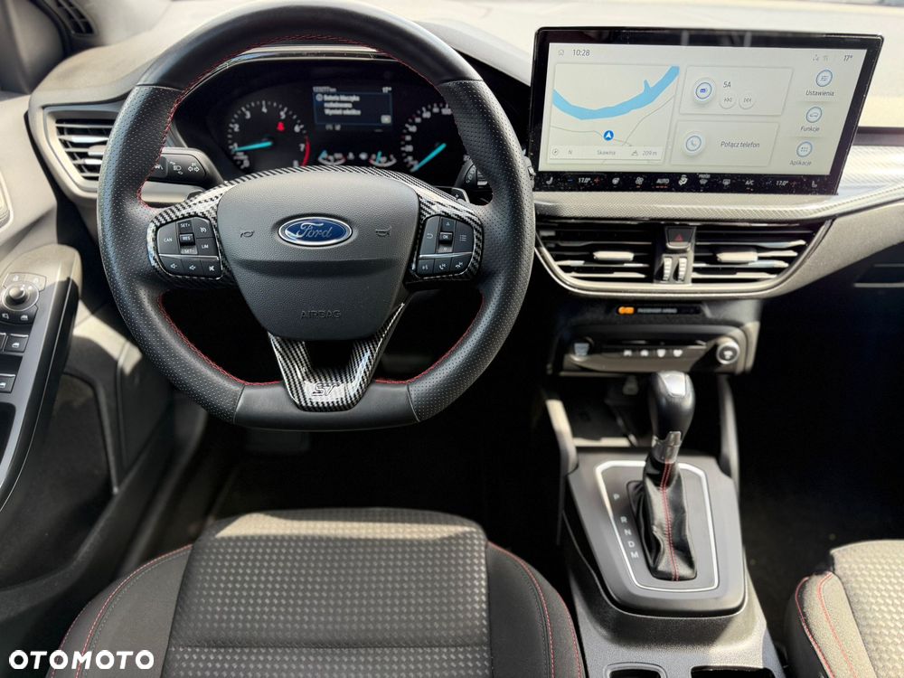 Ford Focus 1.0 EcoBoost Hybrid ST-LINE - 19