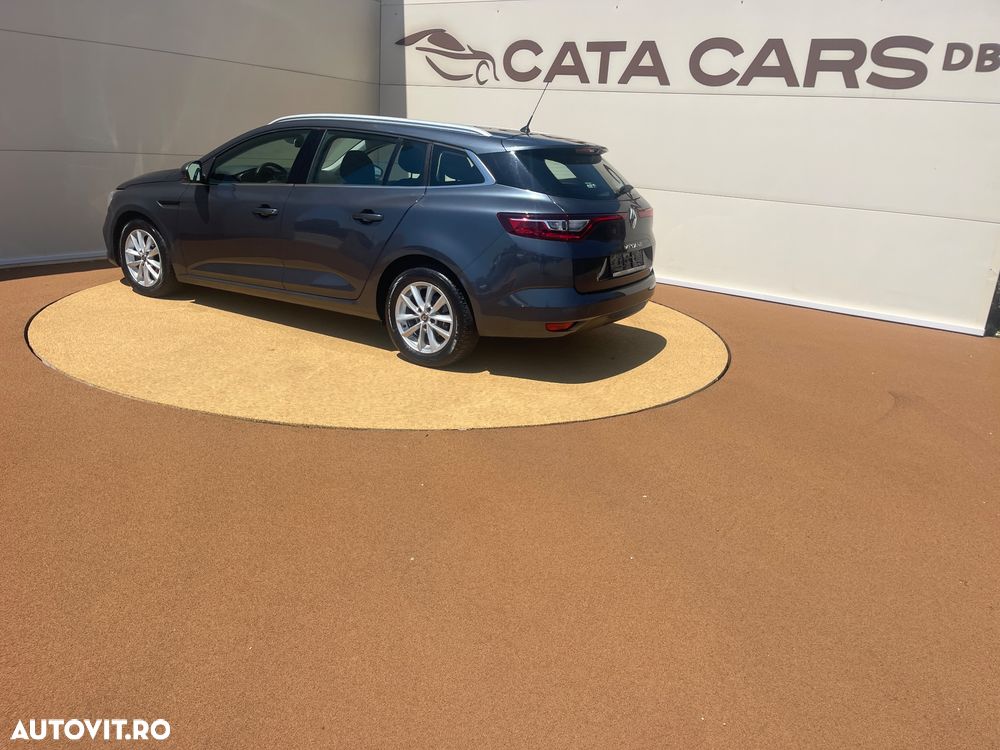 Renault Megane Blue dCi 116 Intens - 9
