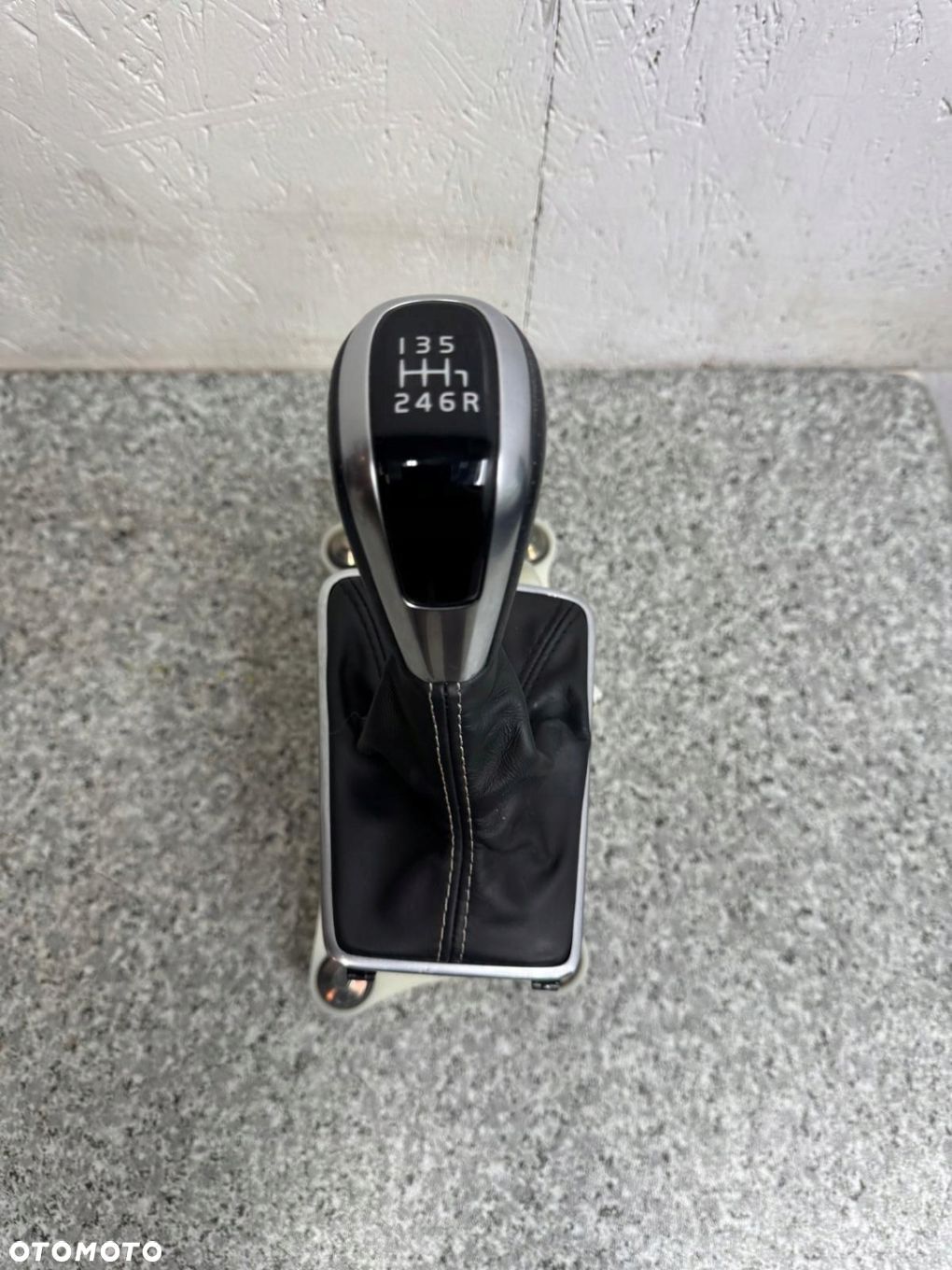 WYBIERAK LEWAREK GAŁKA ZMIANY BIEGÓW VOLVO V40 II 2012-2018r 31667912 R-DES - 1