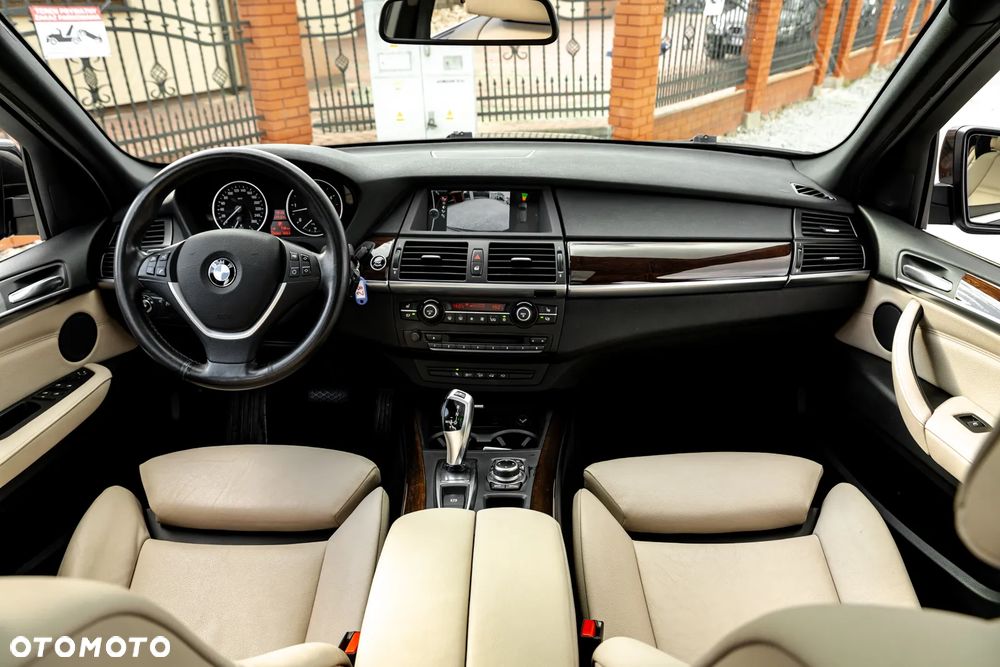 BMW X5 xDrive40d - 29