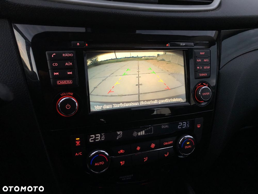 Nissan Qashqai 1.5 dCi N-Connecta - 29
