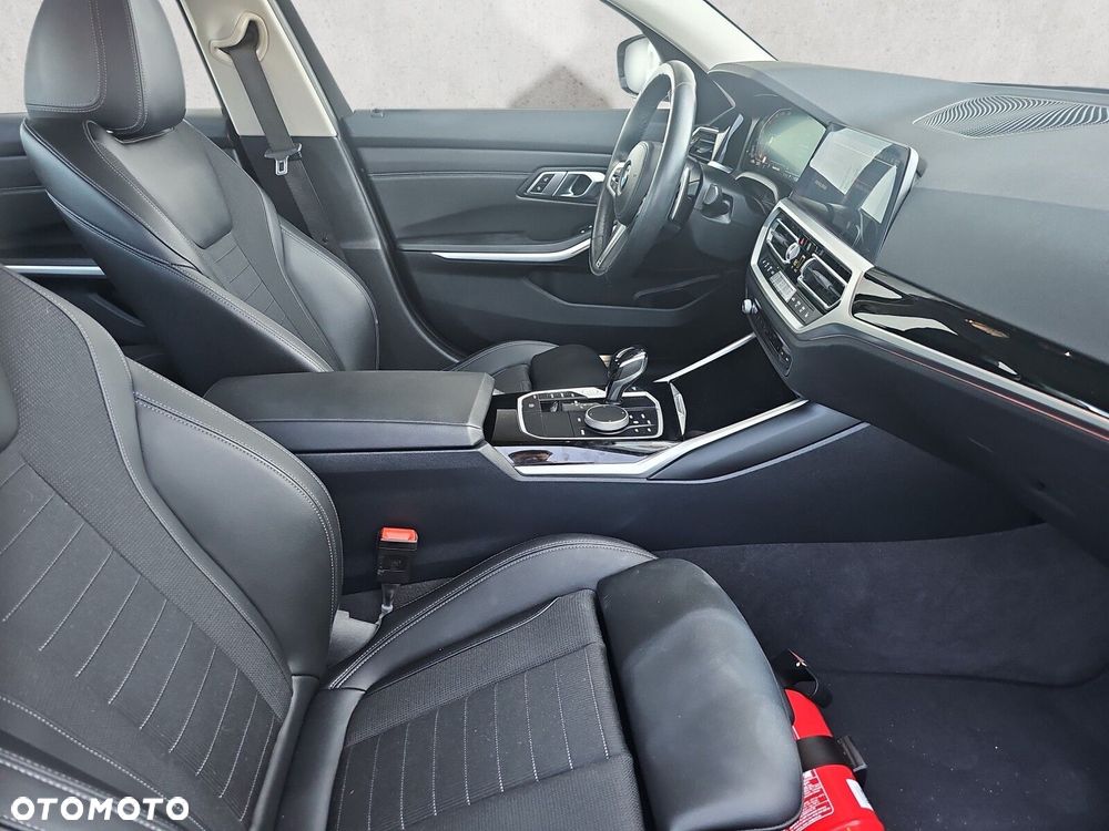 BMW Seria 3 - 13