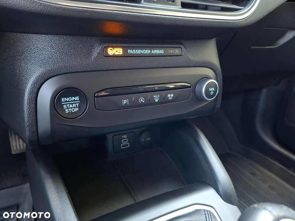 Ford Focus 1.0 EcoBoost Titanium - 22