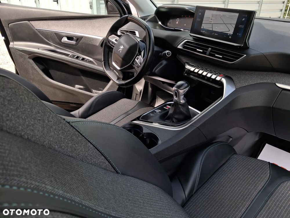 Peugeot 5008 - 9