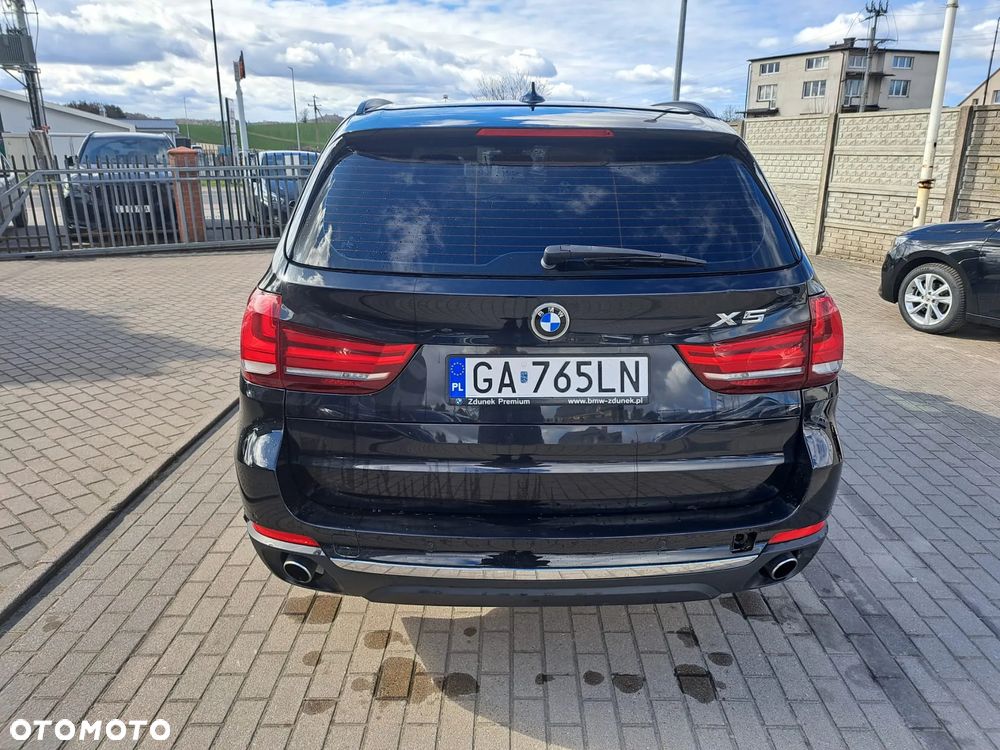 BMW X5 xDrive25d Sport-Aut - 4