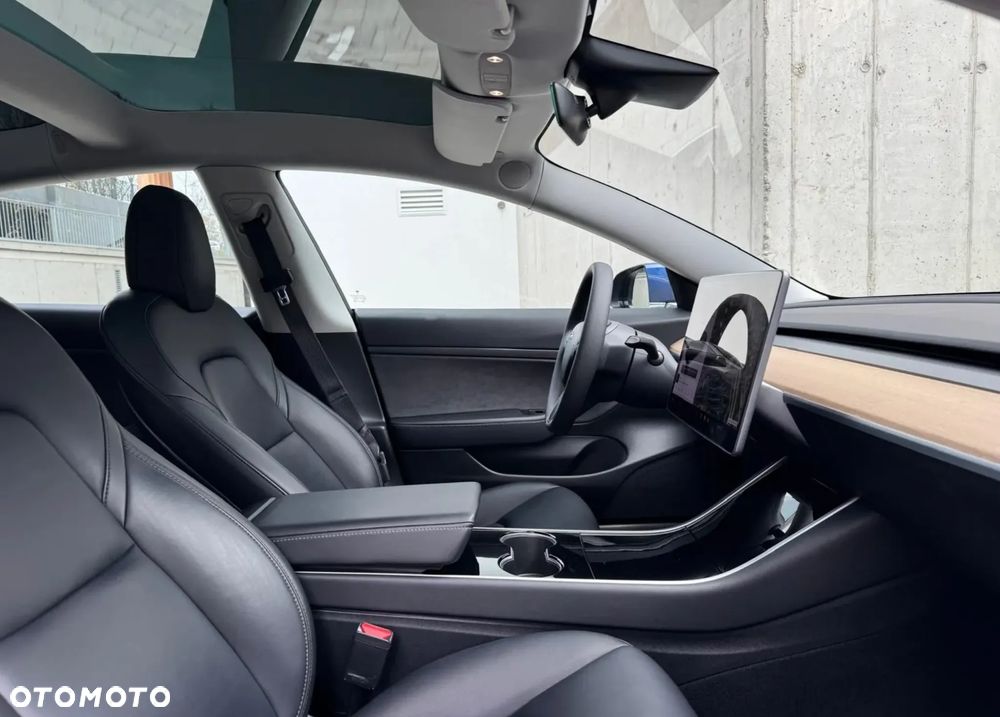 Tesla Model 3 Standard Reichweite Plus Hinterradantrieb - 16