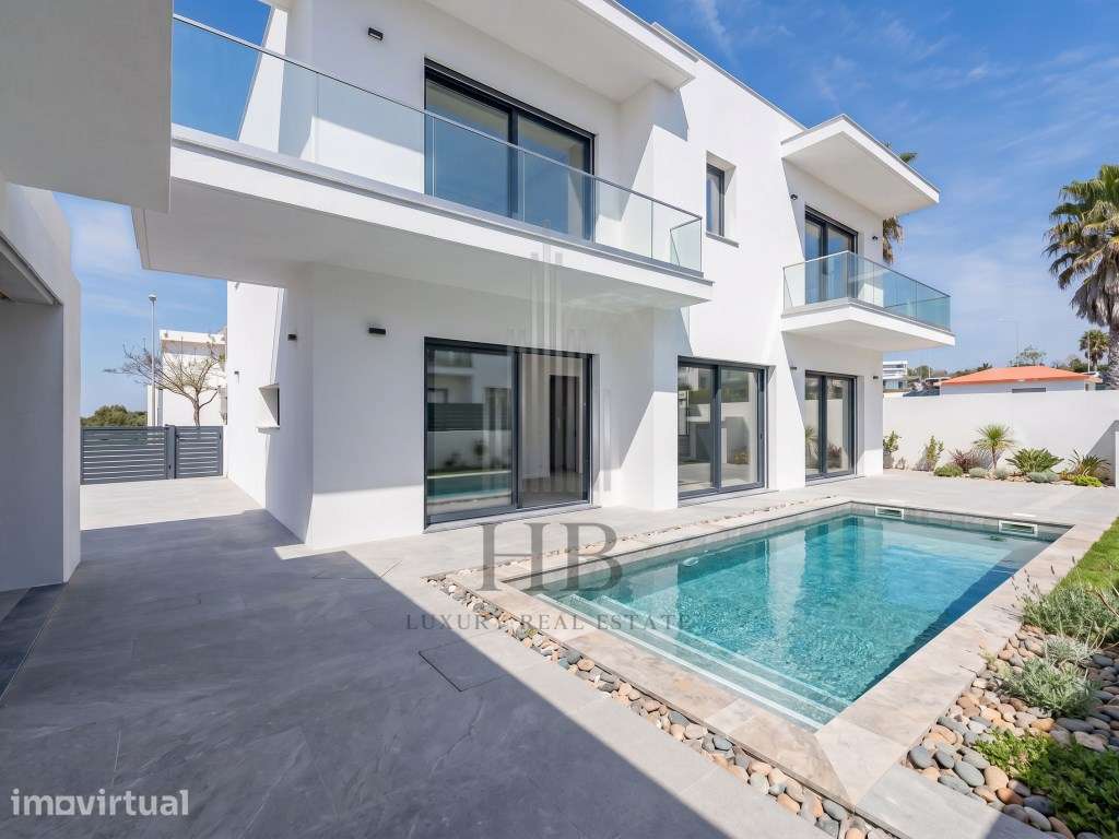 Moradia T4 de Luxo com Piscina Privativa e Jardim | Mafra - Grande imagem: 3/60