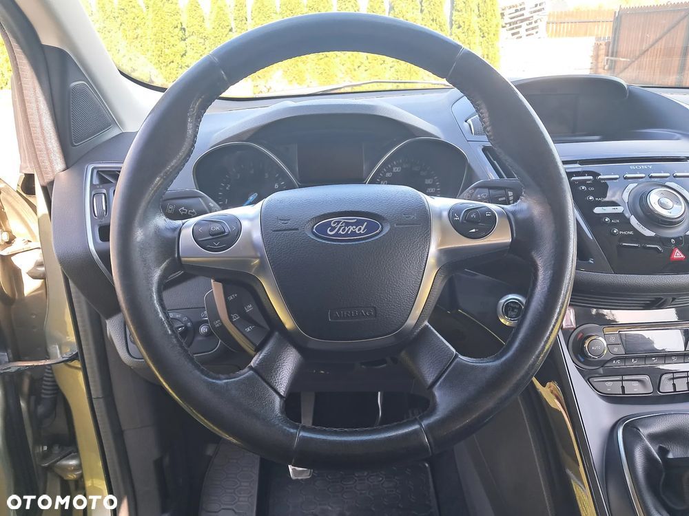 Ford Kuga - 13