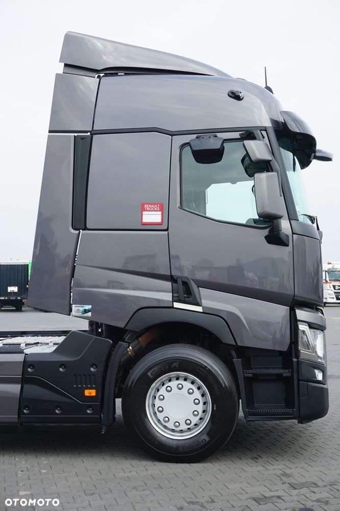 Renault / T 460 / EURO 6 / ACC / RETARDER / SLEEPER CAB - 36