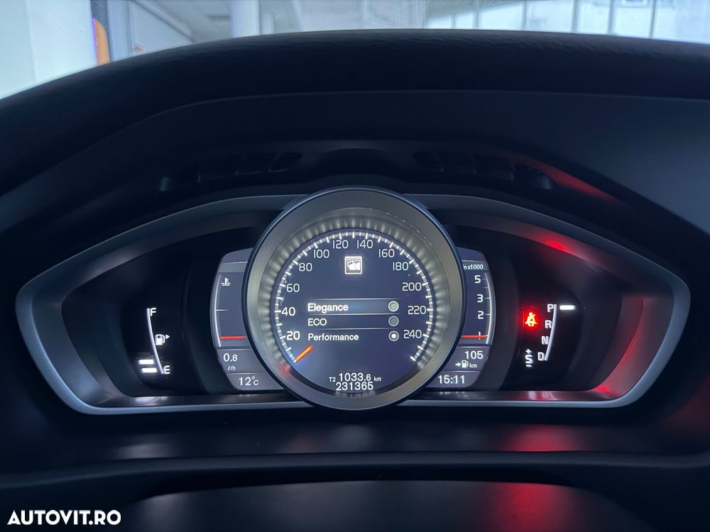 Volvo V40 D2 Geartronic Momentum - 15