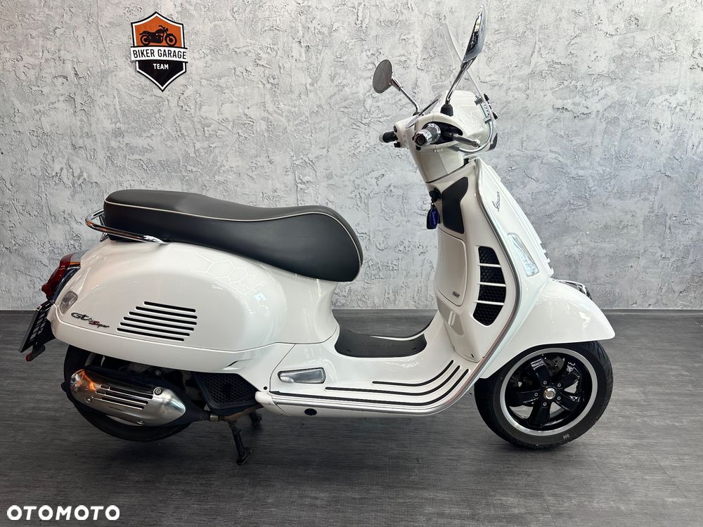 Vespa GTS - 1